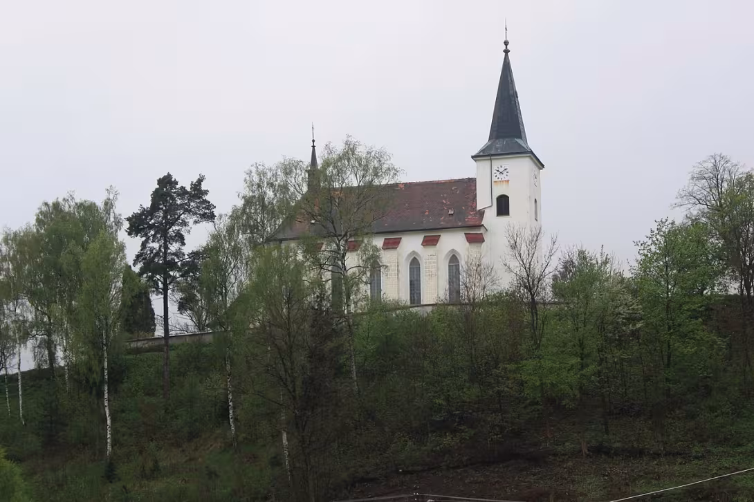Dnešní pohled – kostel svatého Šimona a Judy (Strážek)