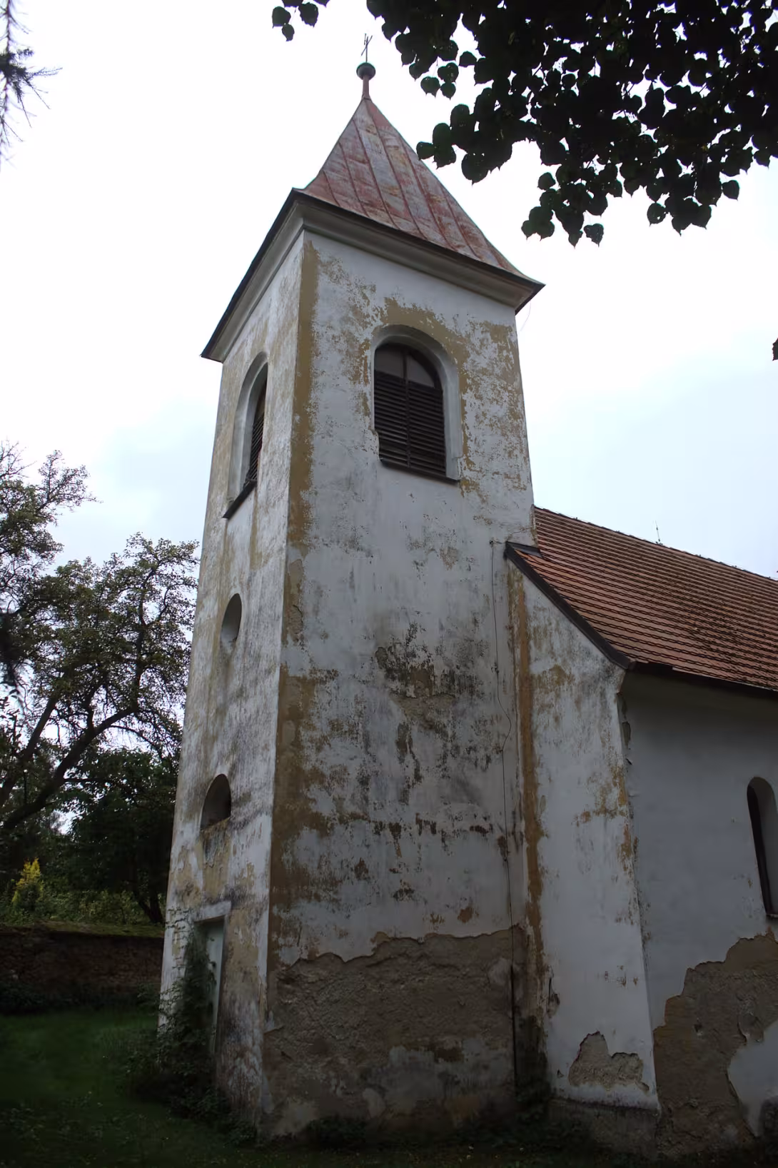 Dnešní pohled – kostel svatého Šimona a Judy (Buřenice)