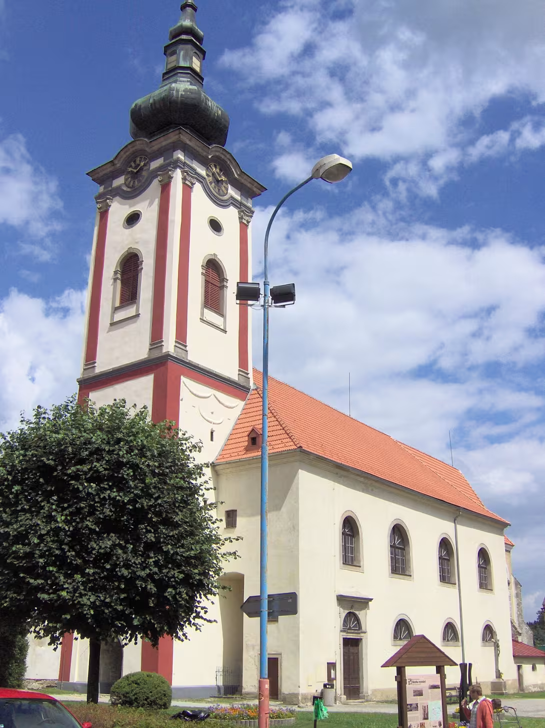 Dzisiejszy widok – kostel svatých Petra a Pavla (Nová Bystřice)