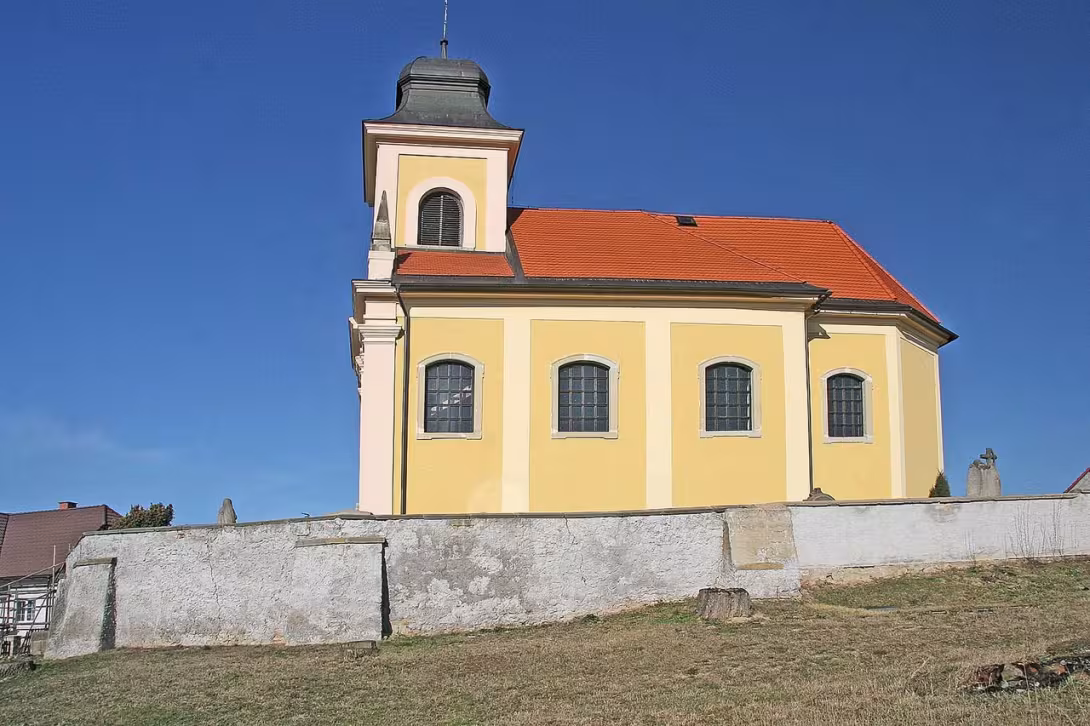 Heutige Ansicht – kostel svatých Šimona a Judy (Chyjice)