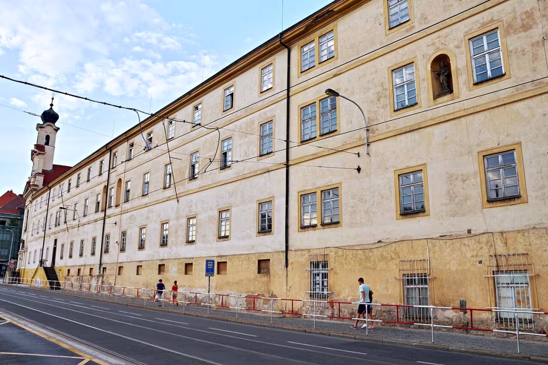 Dnešní pohled – Klášter a nemocnice svaté Alžběty