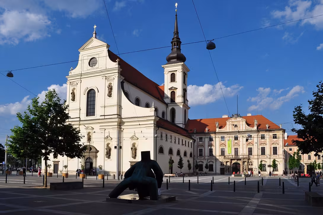Dnešní pohled – augustiniánský klášter u kostela svatého Tomáše