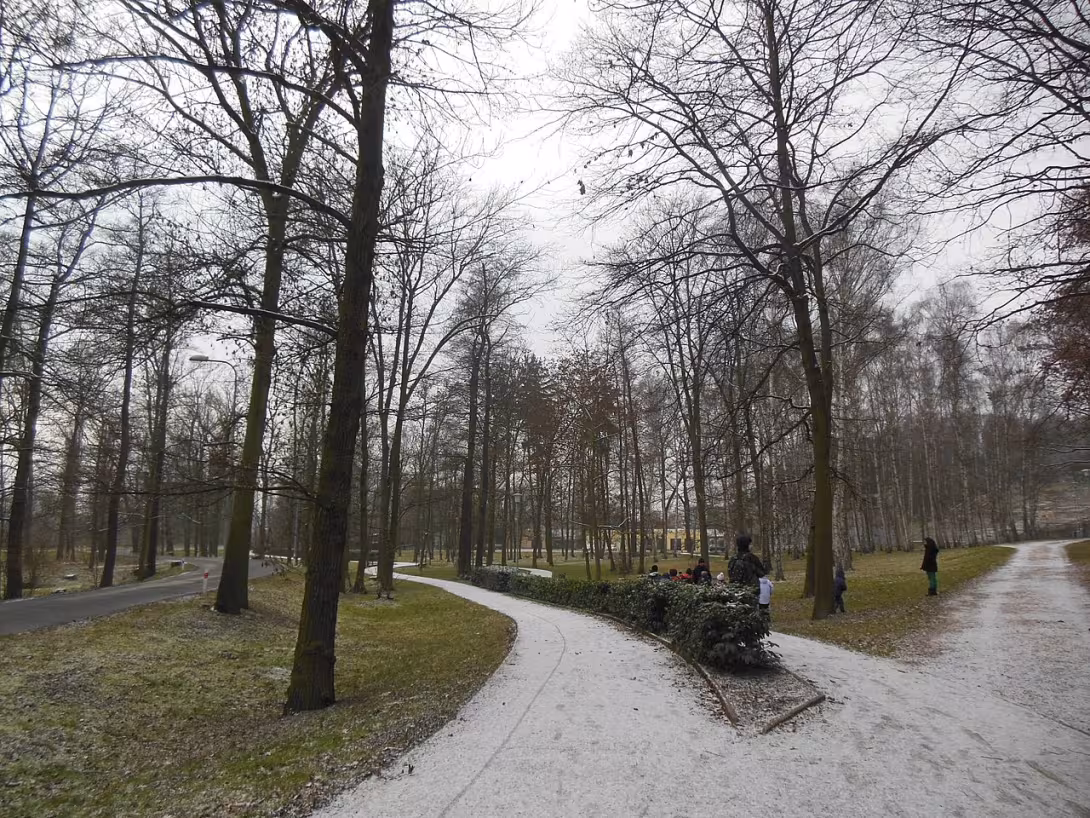 Dnešní pohled – Lochotínský park