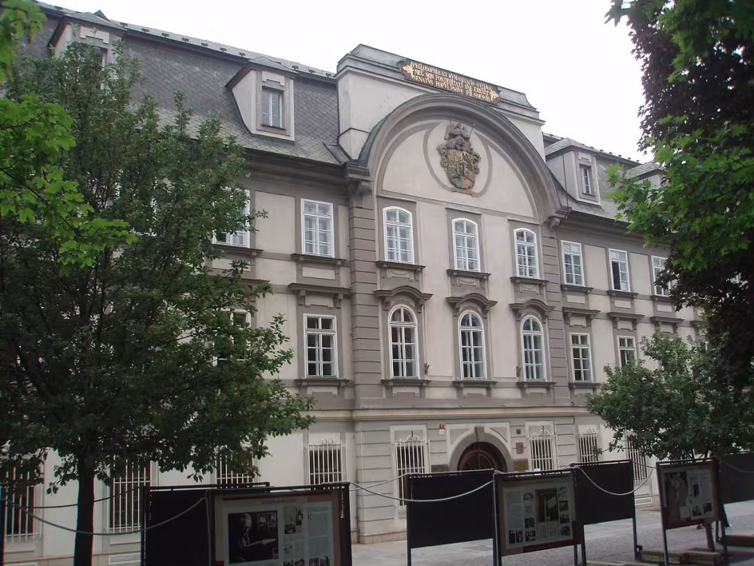 Dnešní pohled – Studijní a vědecká knihovna Plzeňského kraje