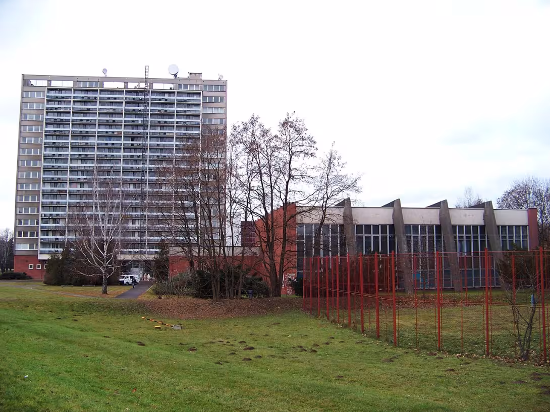 Dnešní pohled – Vojenská lékařská akademie Jana Evangelisty Purkyně v Hradci Králové