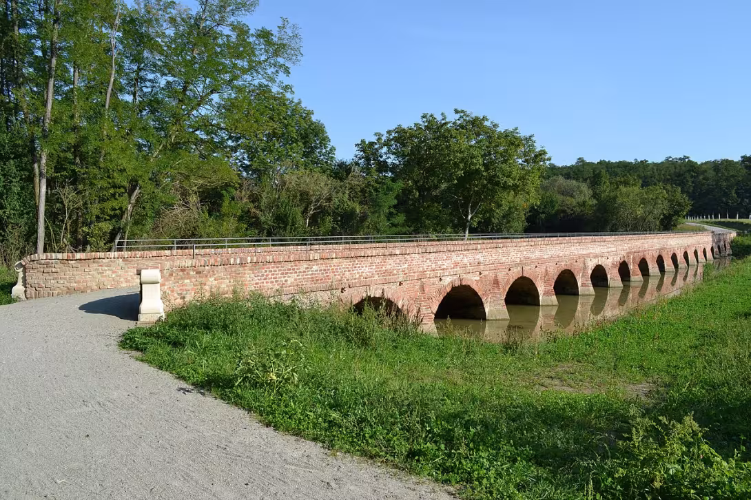 Dnešný pohľad – cihlový most k Tichému ostrovu u Mikulova