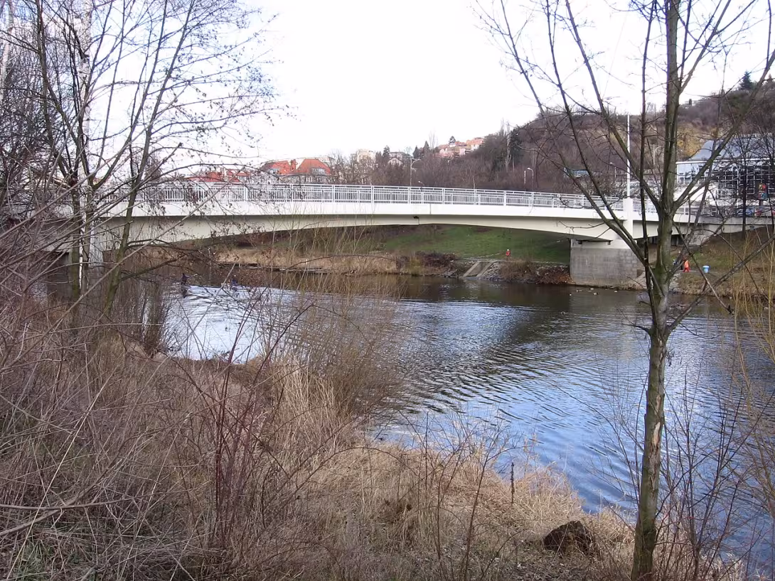Dnešní pohled – most na Veslařský ostrov