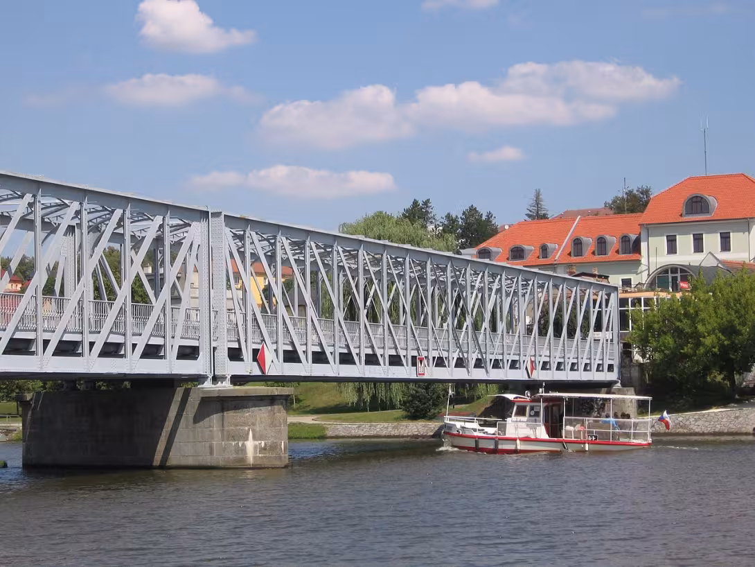 Dnešní pohled – železný most v Týně nad Vltavou