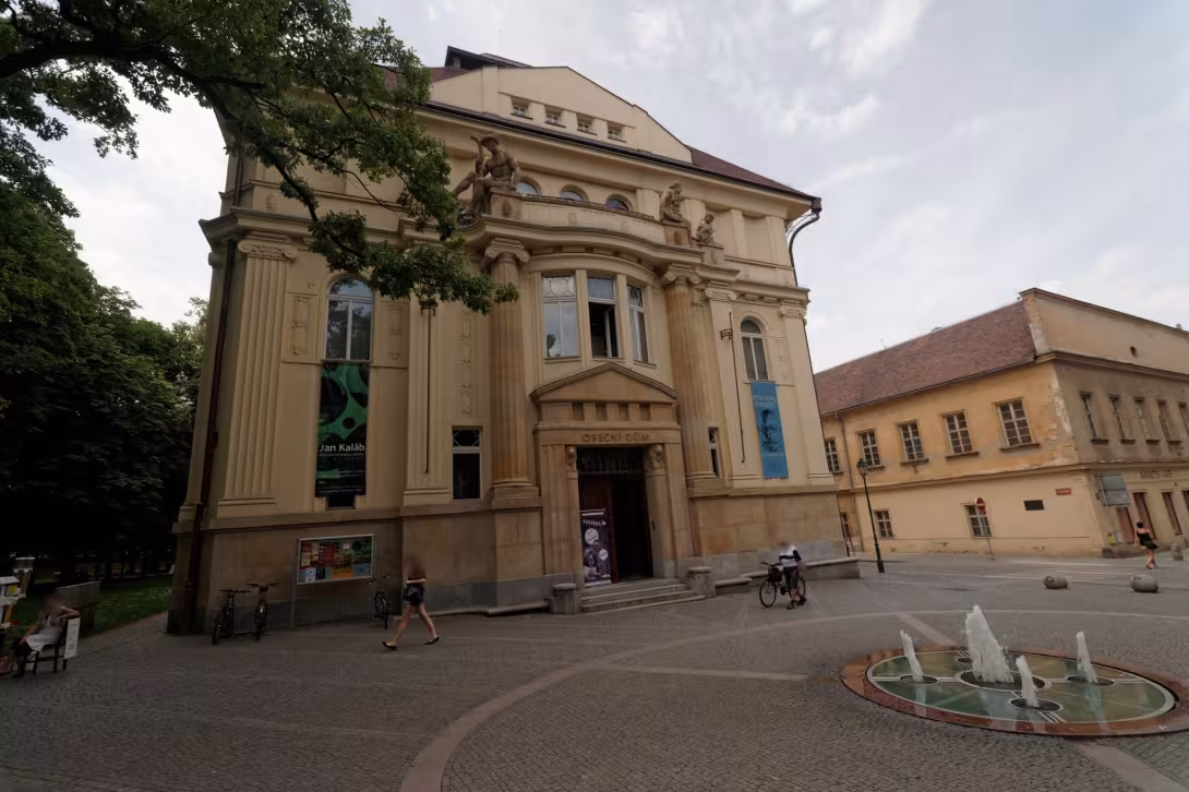 Dnešní pohled – Hradecká brána (Opava)