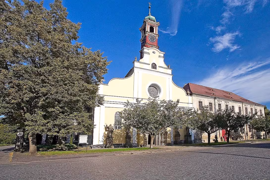Benediktinský klášter v Polici nad Metují