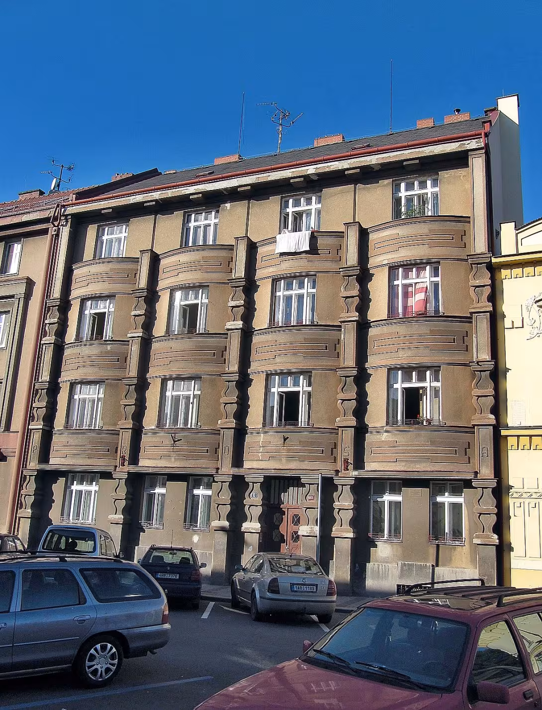 Bratří Čapků 13