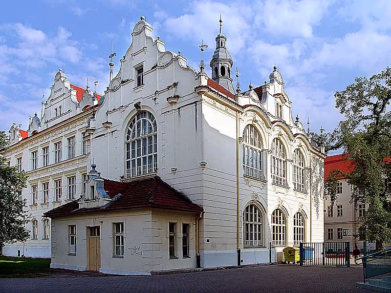 Budova Gymnázia Nymburk