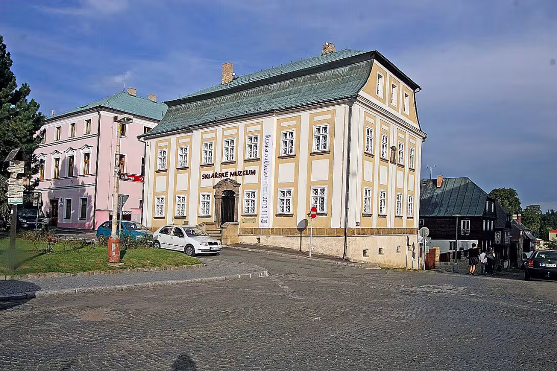 Budova Sklářského muzea