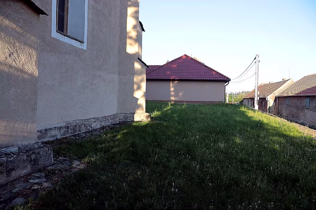 Bývalý hřbitov v Kralicích nad Oslavou