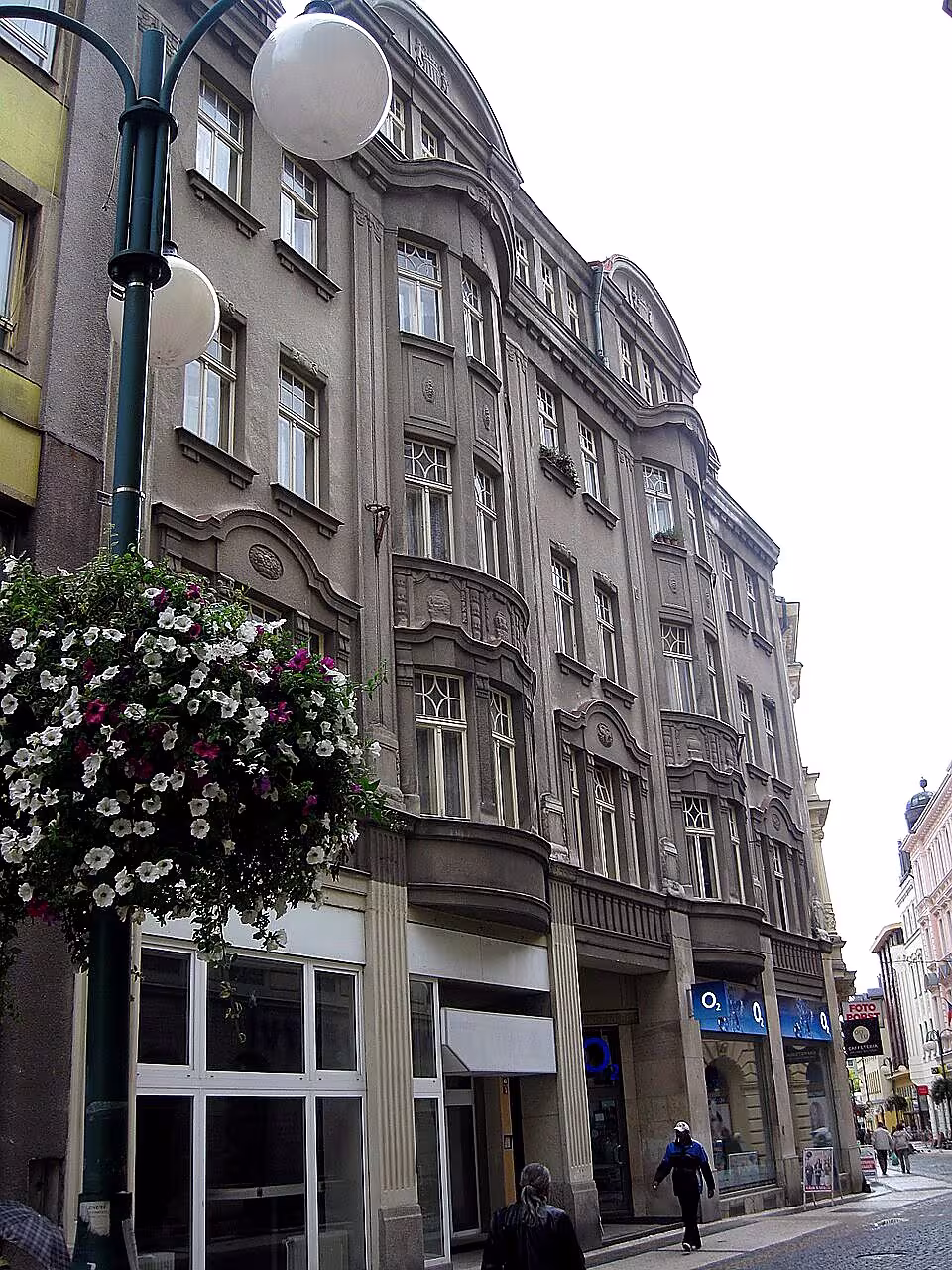 Dvojdům Komenského 3 a 5