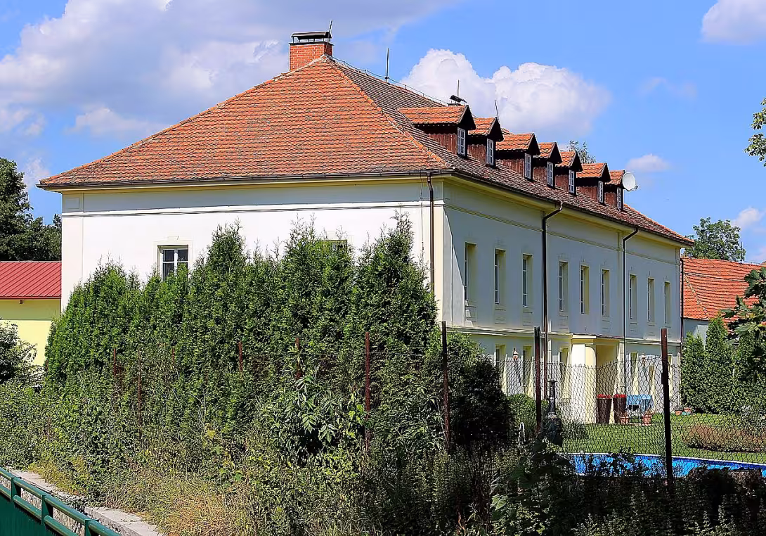 Chotiměř
