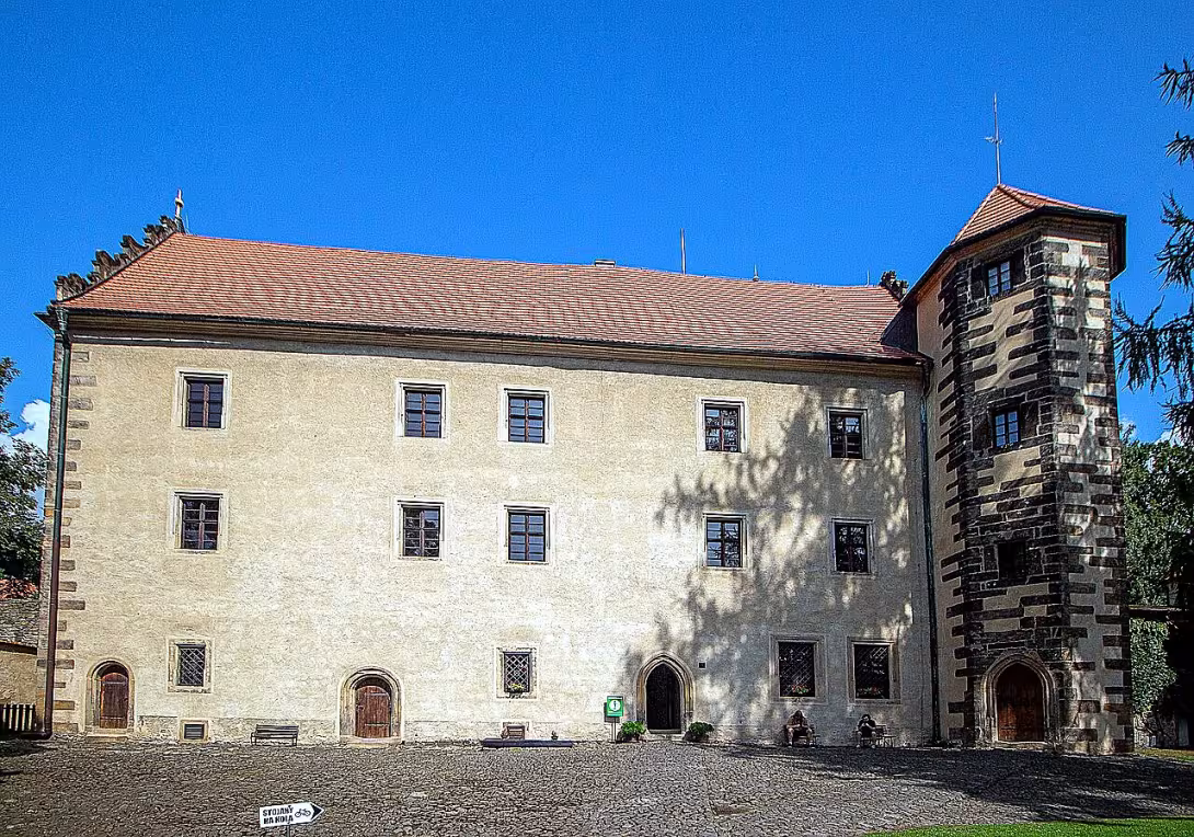 Horní zámek v Benešově nad Ploučnicí