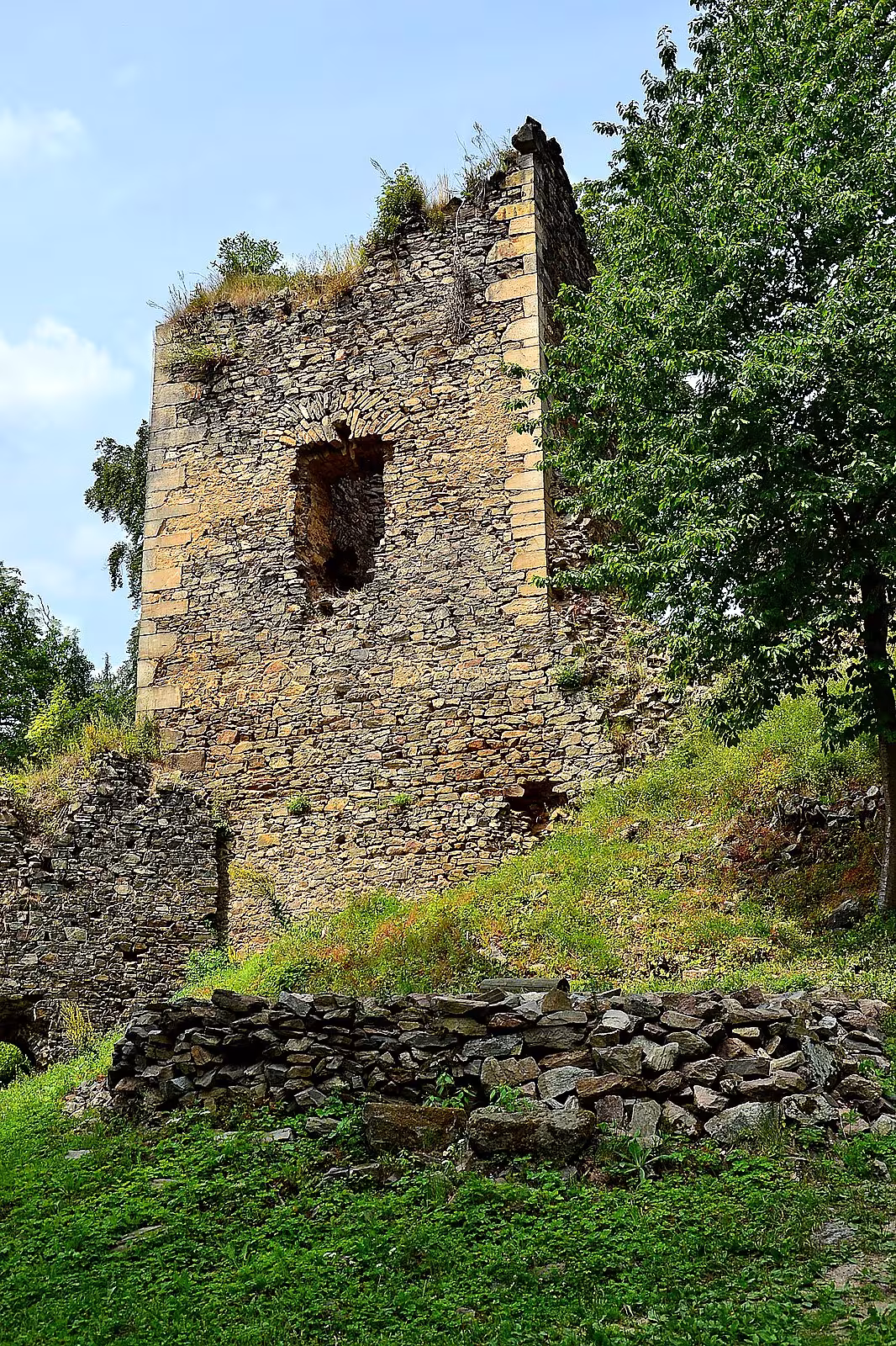 Osek (Hrad Osek)