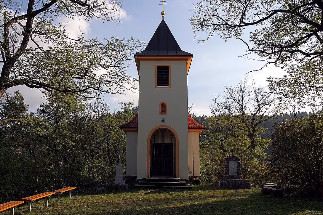 Skryje
