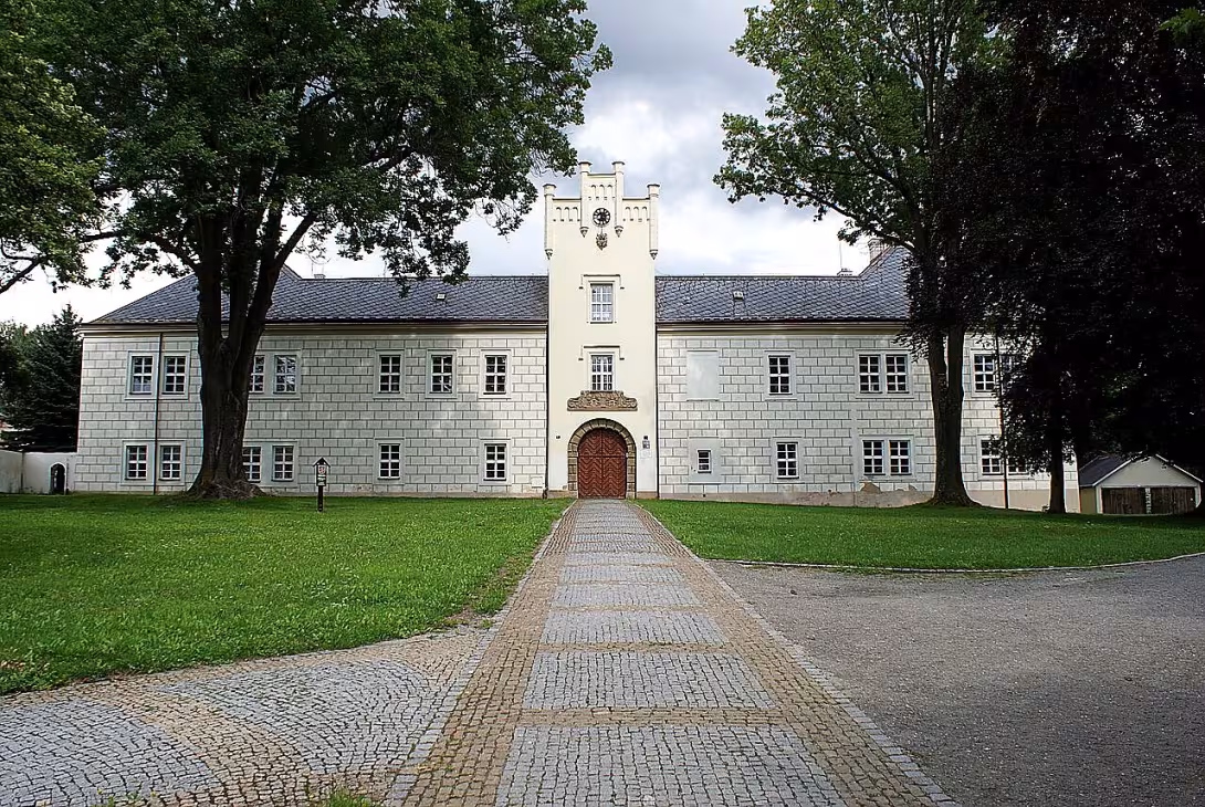 Spálené Poříčí