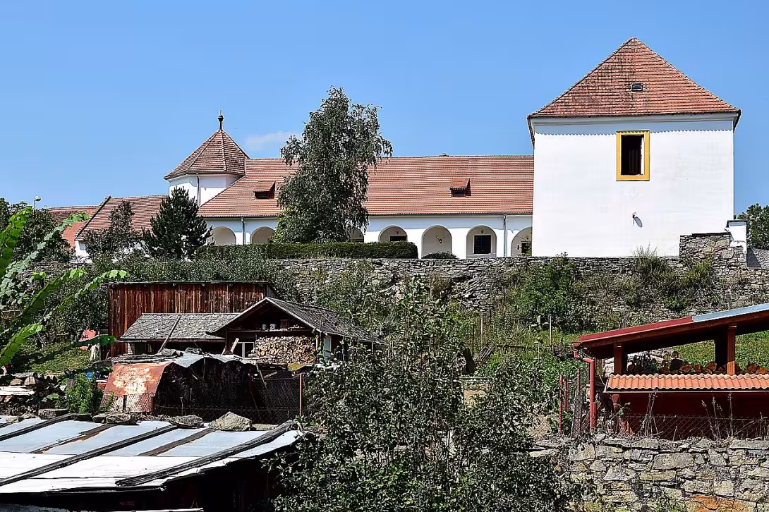 Ujčín