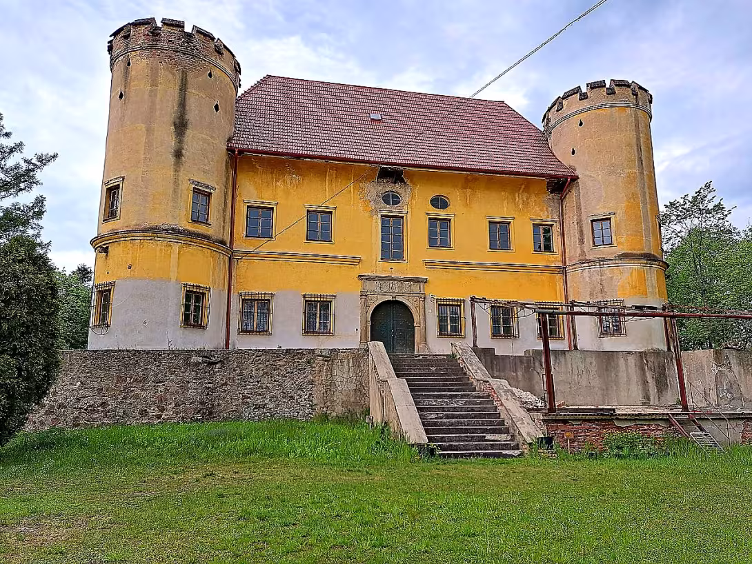 Zámek Dívčí Hrad