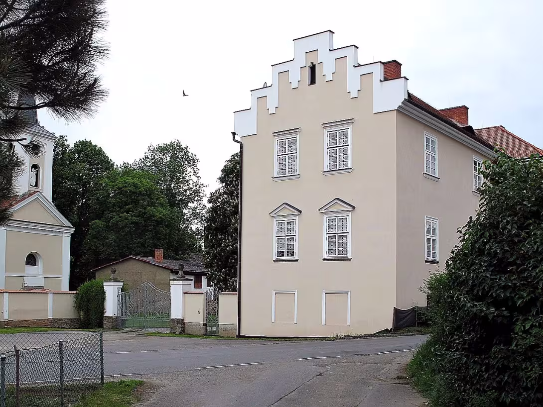 Zámek Kňovice