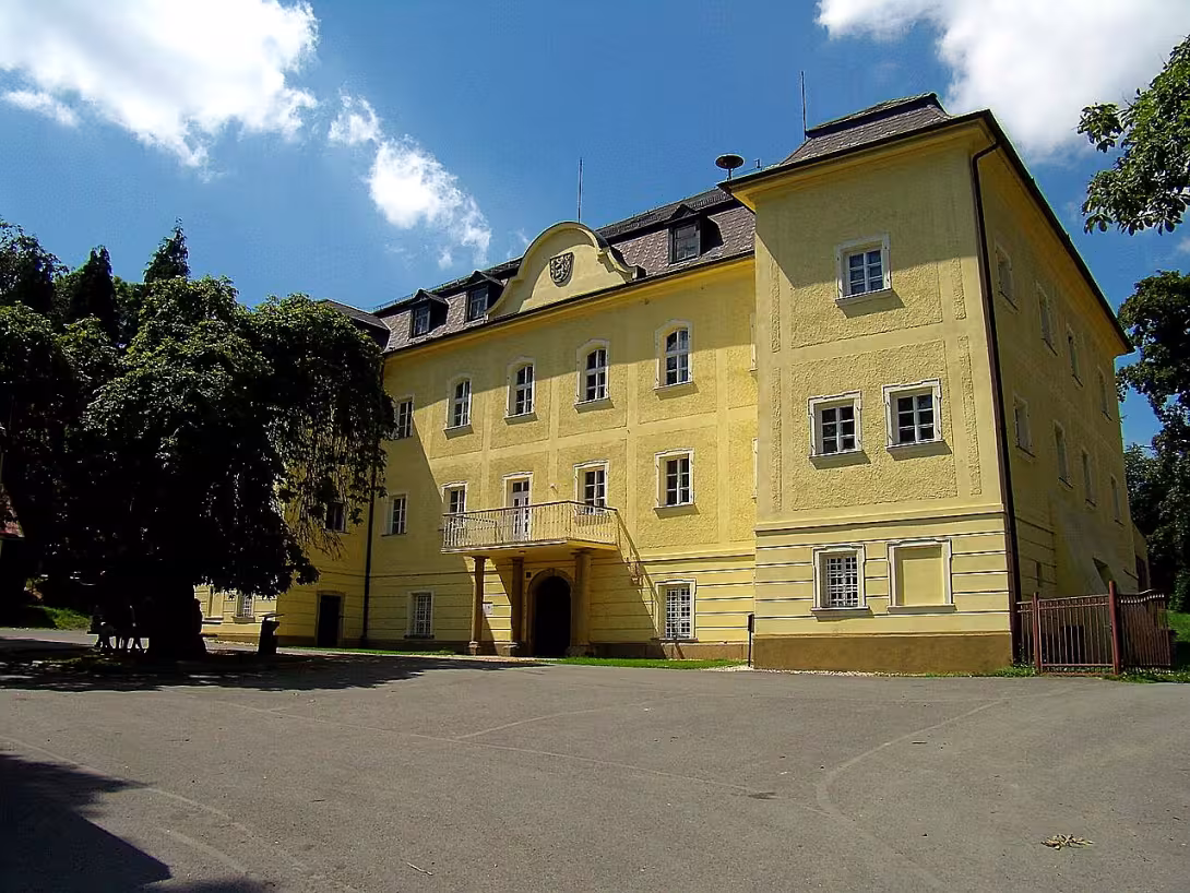 Zámek Lesná (Lesná)