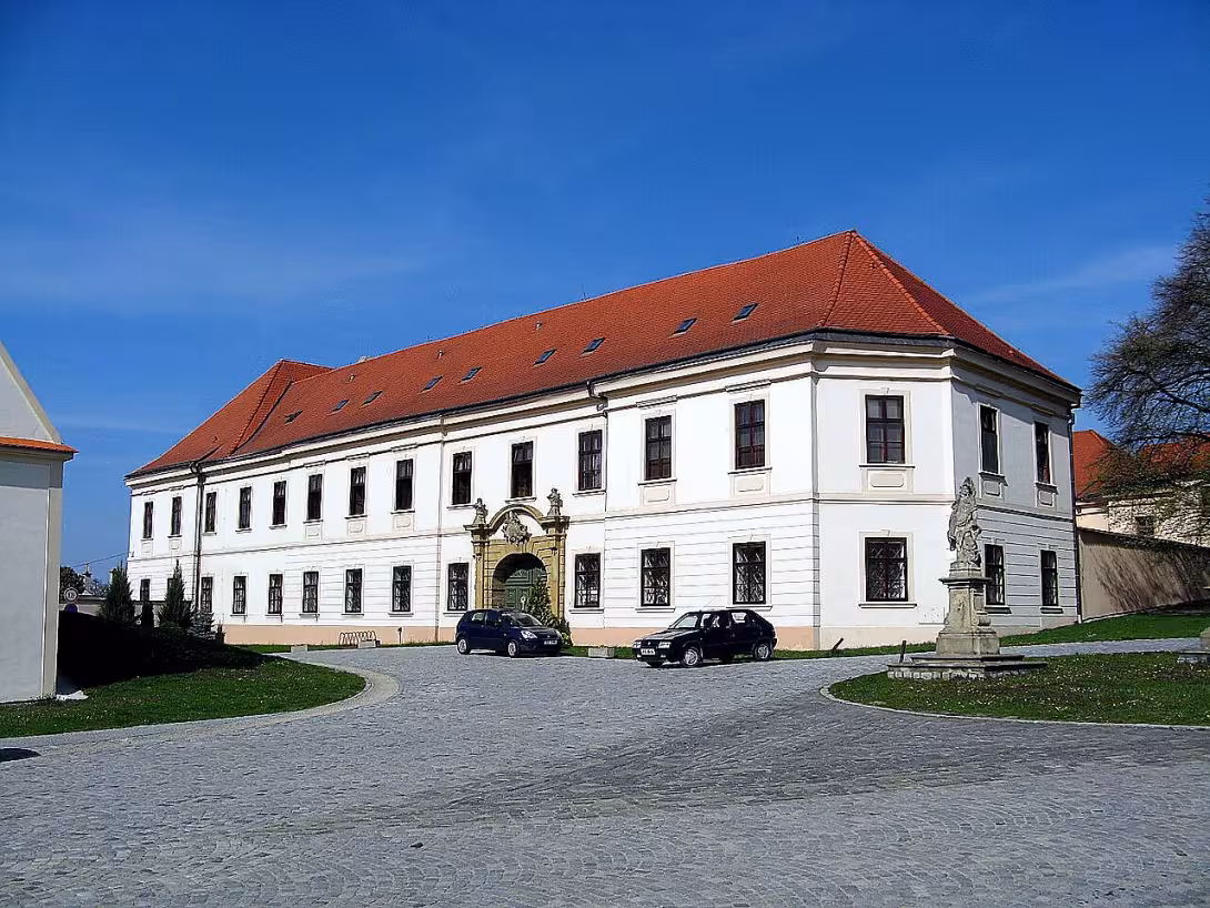 Zámek Nezamyslice