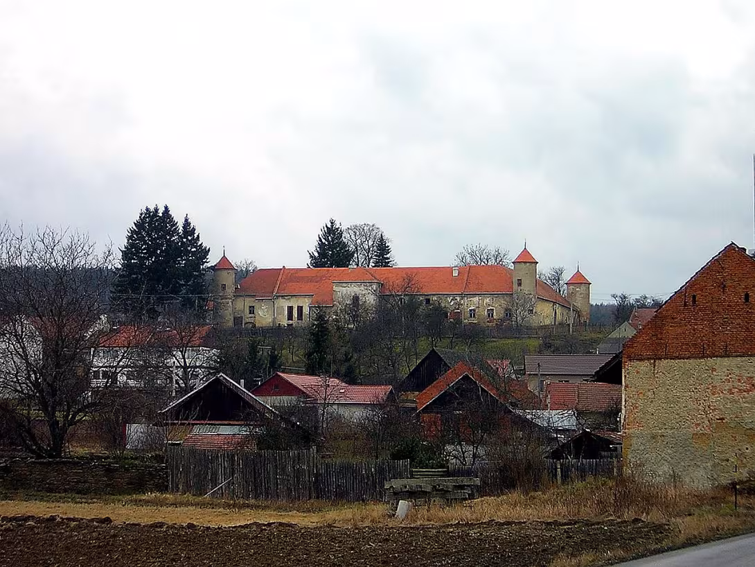 Zámek Ptení
