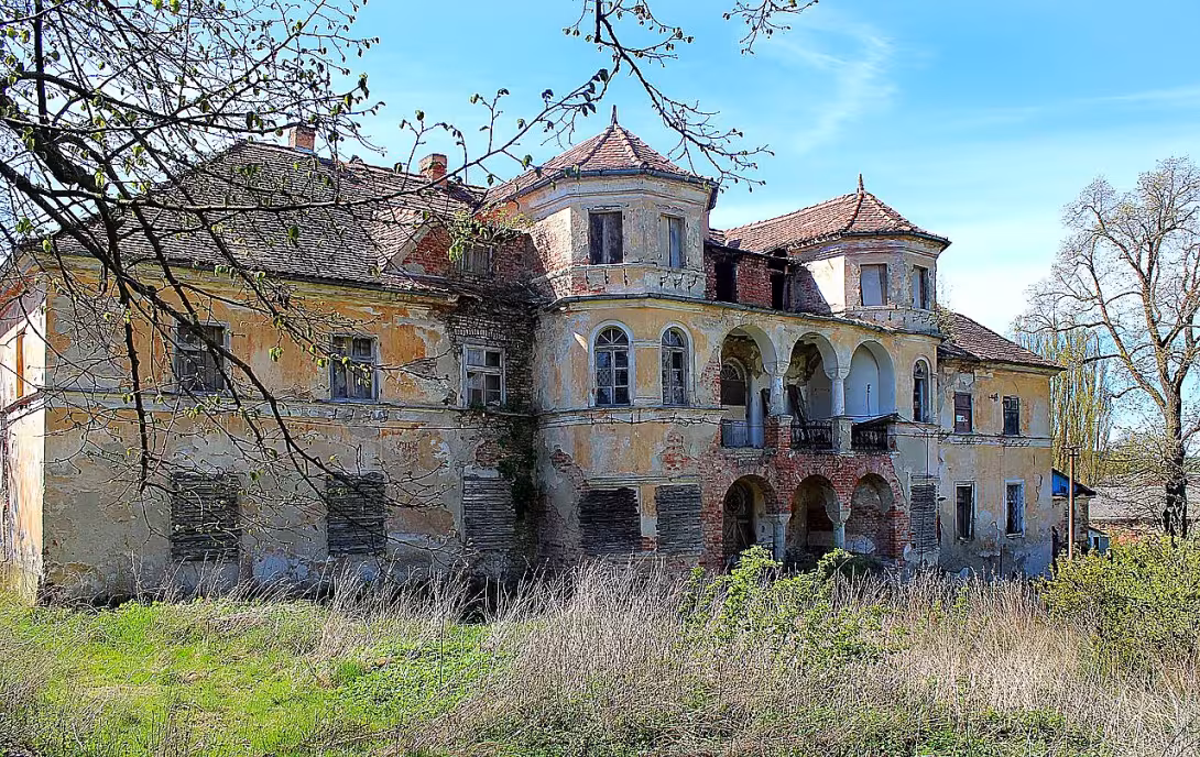 Zámek Slavice