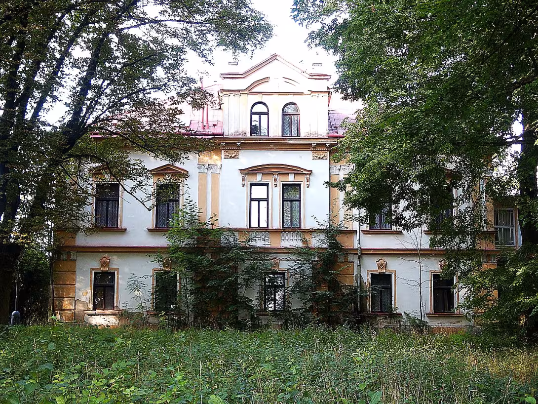 Zámek Studenec