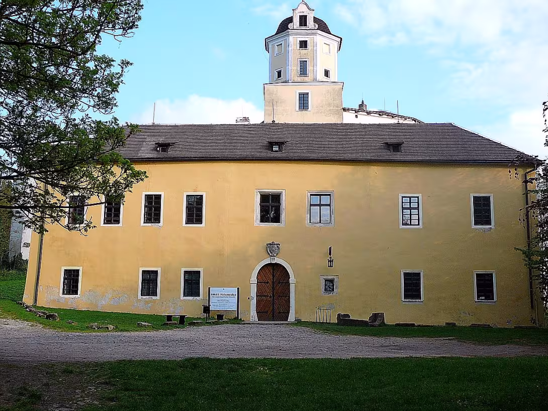 hrad Malenovice