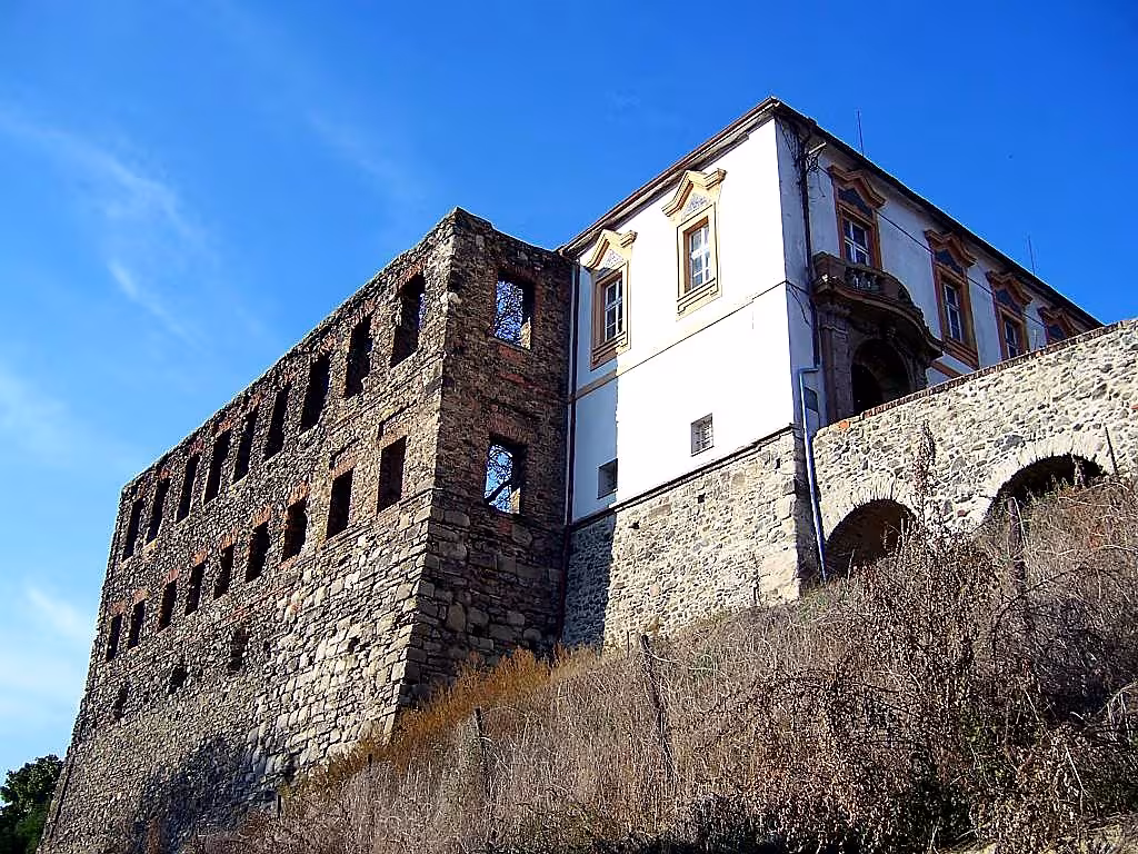 zámek Chvatěruby