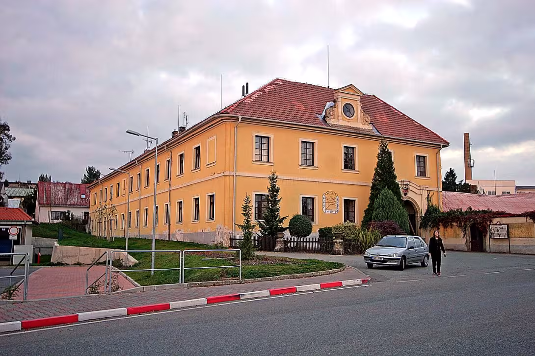 zámek Hořice s tvrzí
