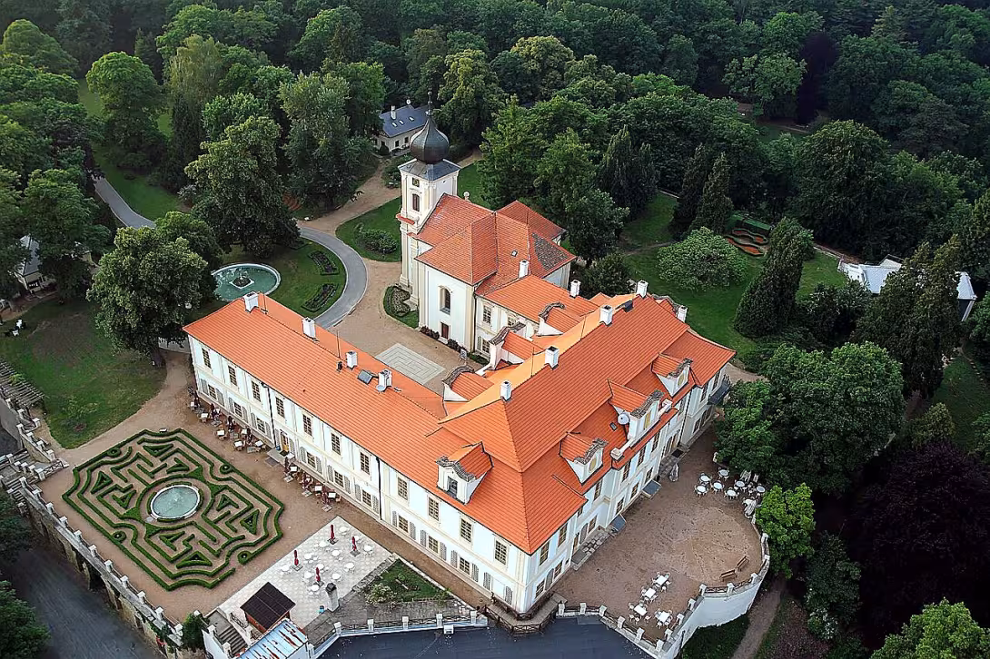 zámek Loučeň