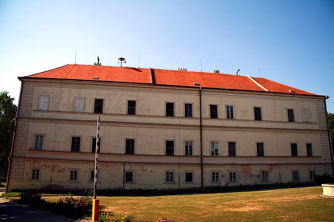 zámek Nové Syrovice