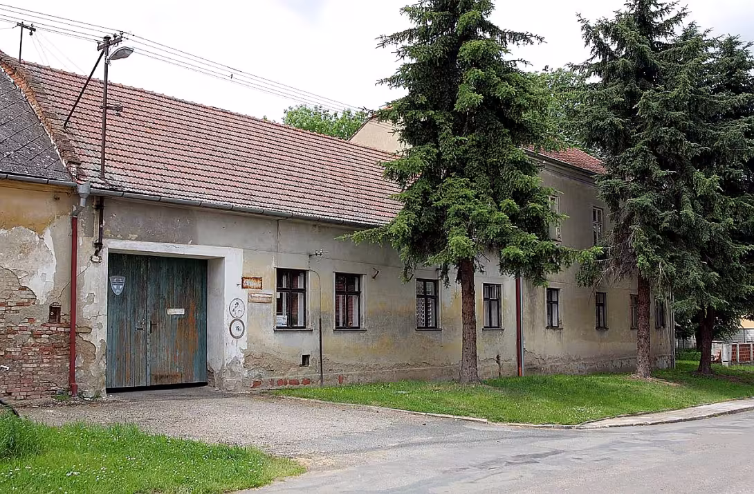 zámek Vážany nad Litavou