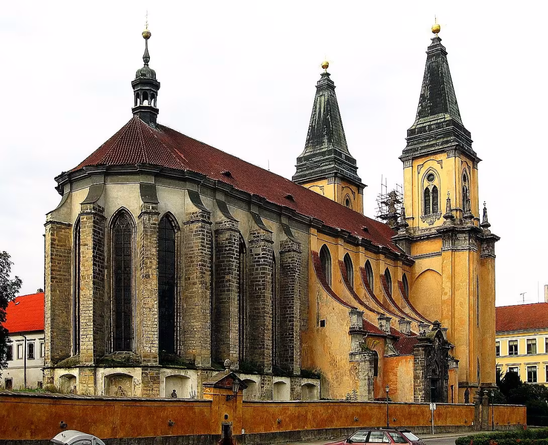 Kostel Narození Panny Marie v Roudnici nad Labem