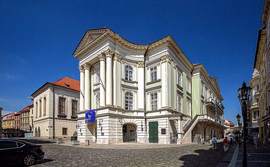 Stavovské divadlo