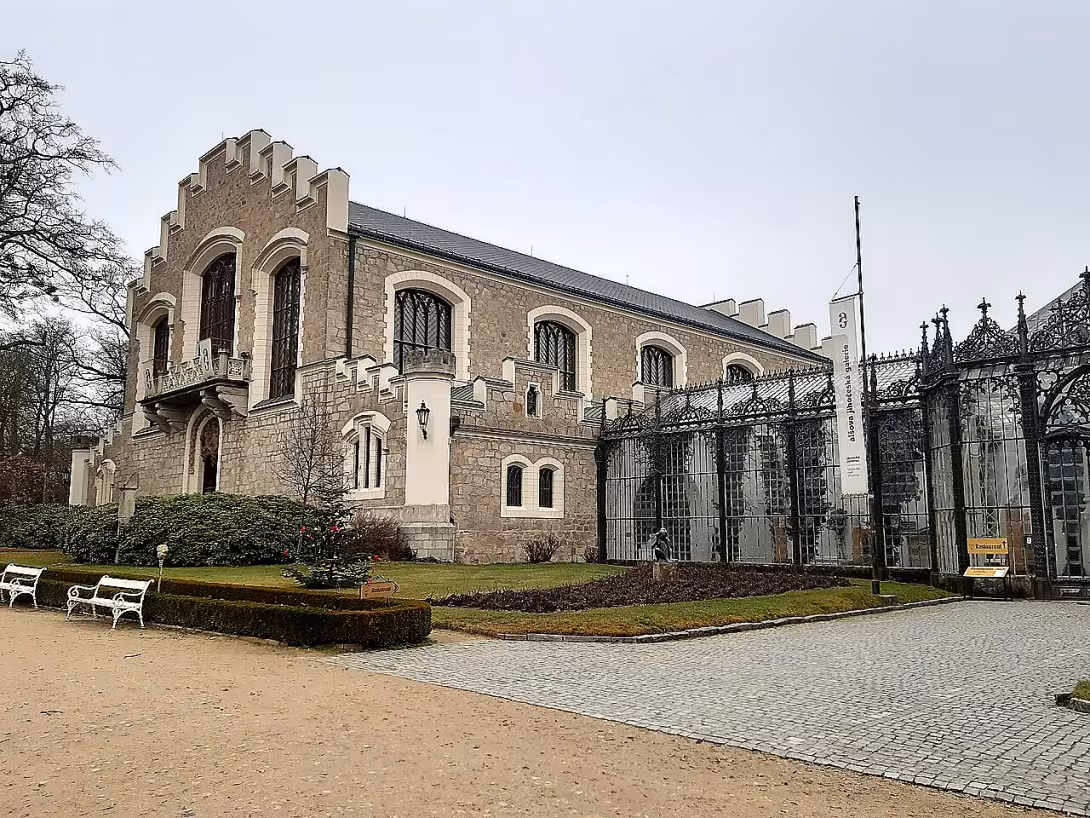 zámecká jízdárna v Hluboké nad Vltavou