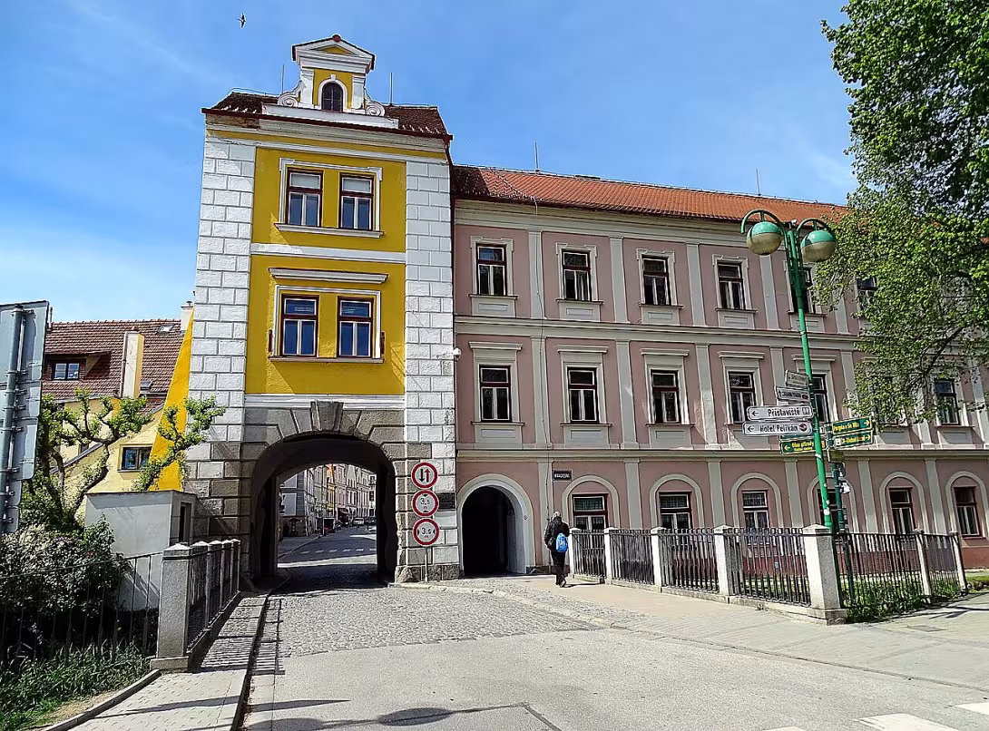 Hradecká brána (Třeboň)