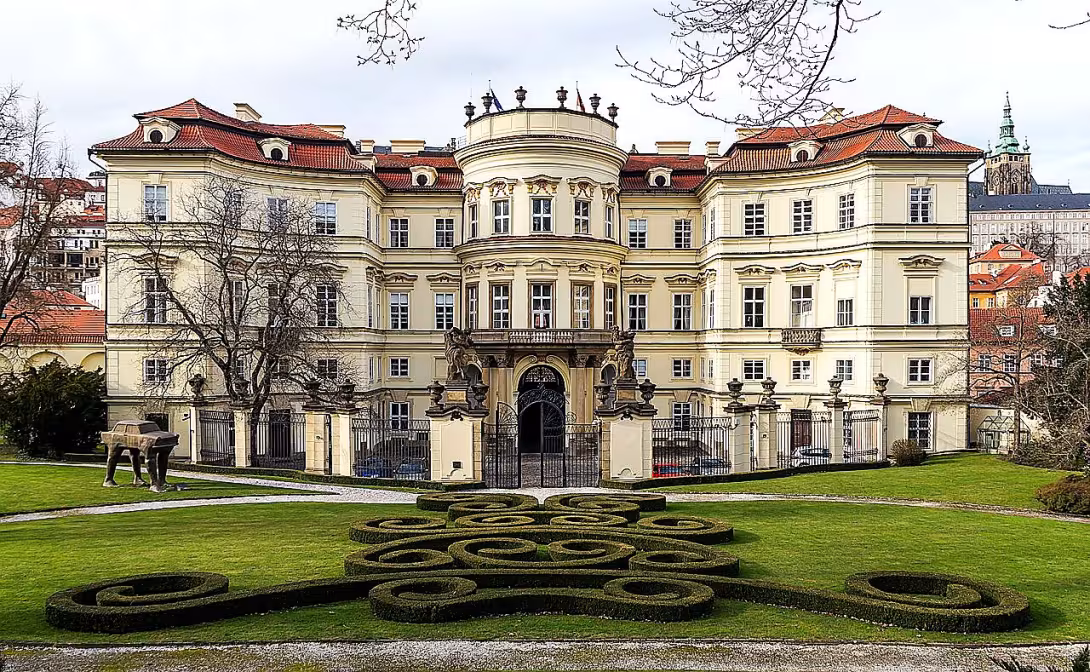 Lobkovický palác