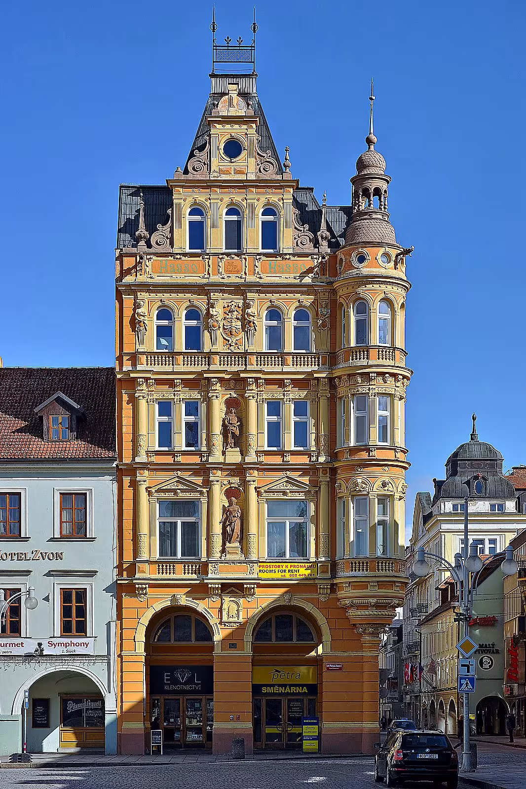 Palác Včela