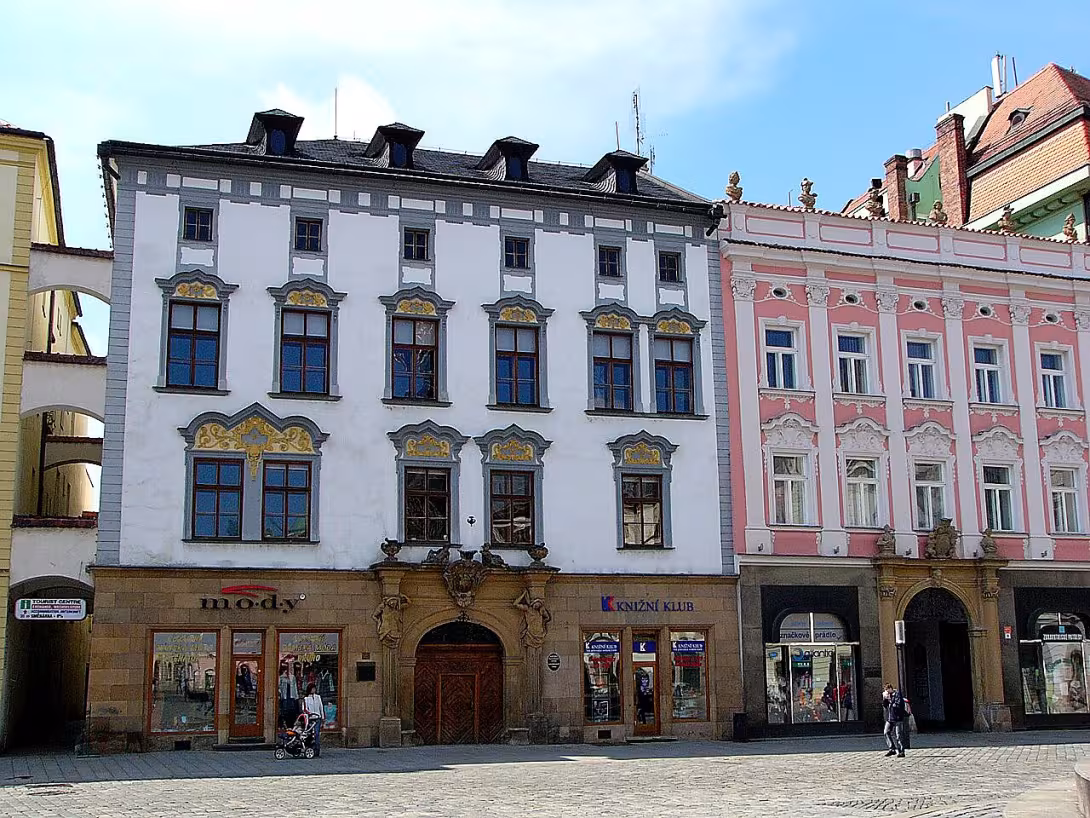 Petrášův palác