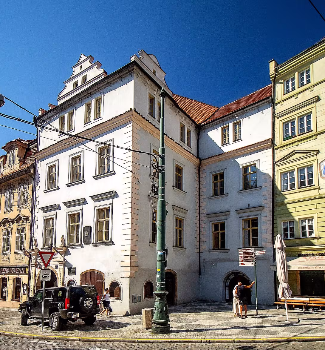 Vrtbovský palác