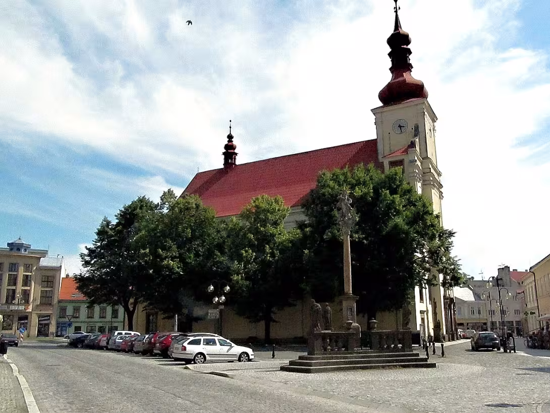 Kostel Nanebevzetí Panny Marie (Holešov)