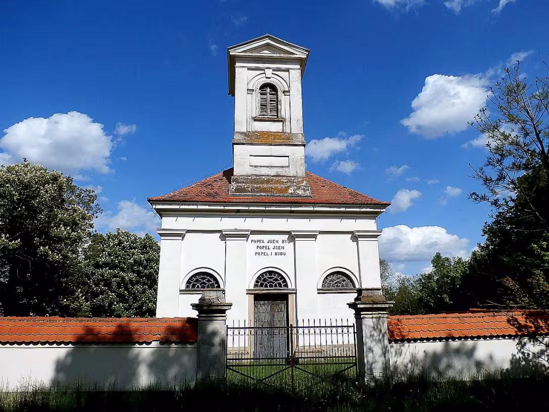 Kostel Narození Panny Marie v Křimicích