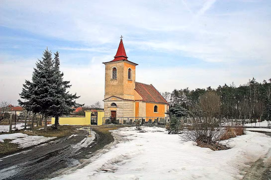 Kostel Nejsvětější Trojice (Lipec)