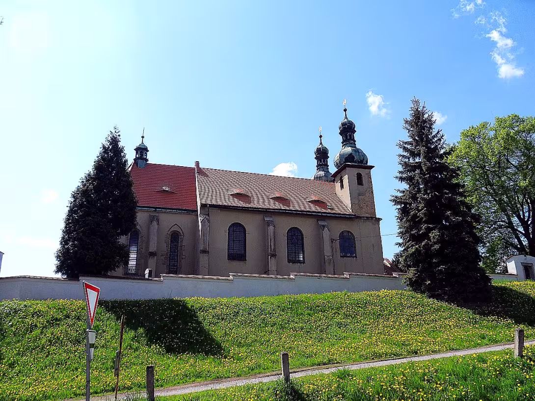 Kostel Nejsvětější Trojice a svatého Šimona a Judy